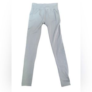 g r e y l e g g i n g s